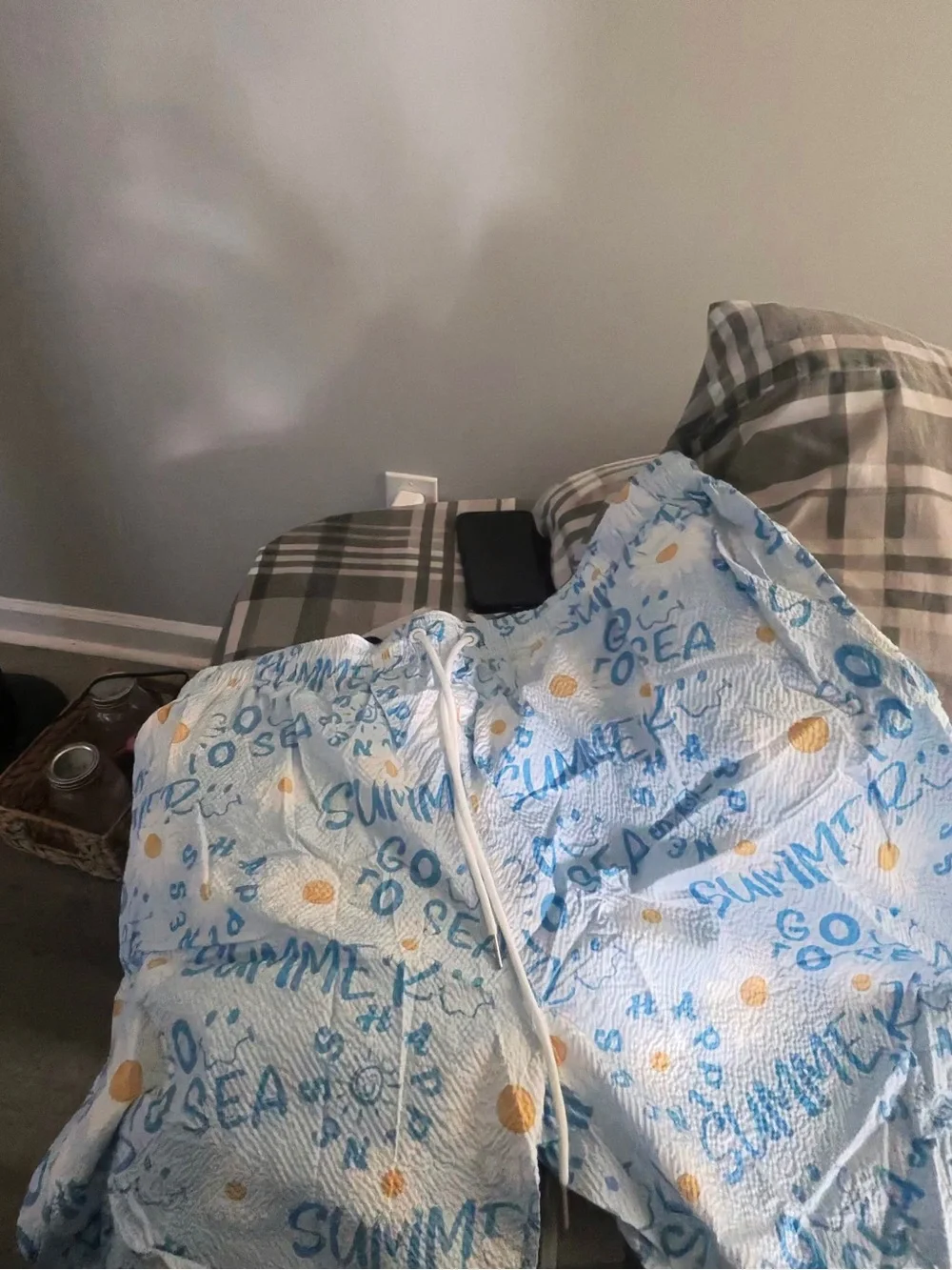 Light Blue 'Summer Sea' Quilted Bedding Throw